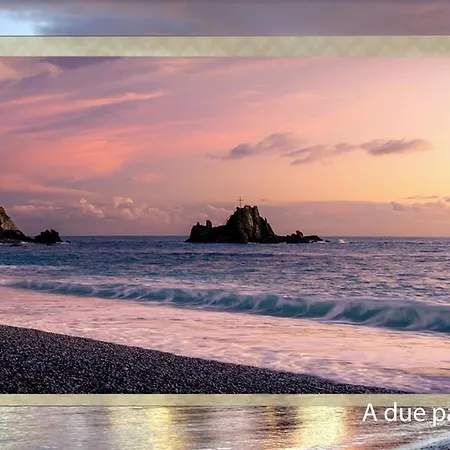 A Due Passi Dal Mare Apartment *